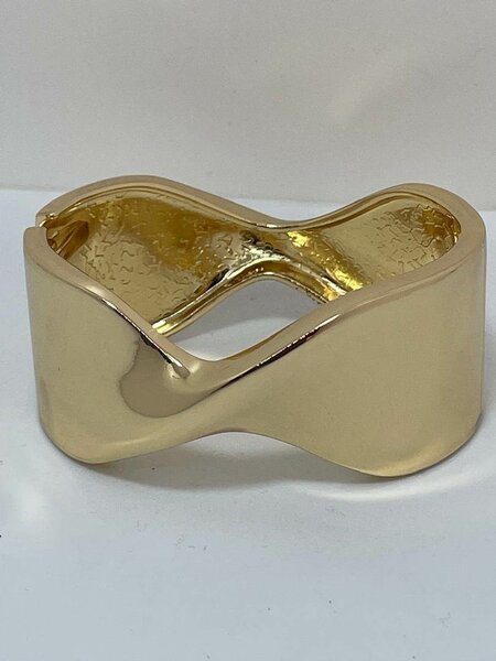 Bracelet manchette doré élégant