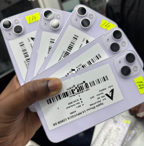 Colis iPhone 14 128 go