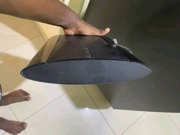 Console PS3 Slim 320 Go