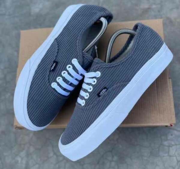 Des chaussures vans