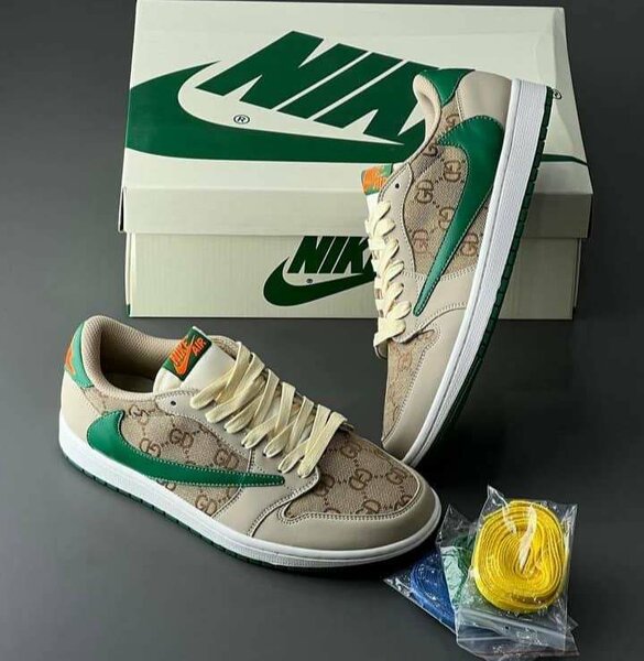 Air jordan one gucci