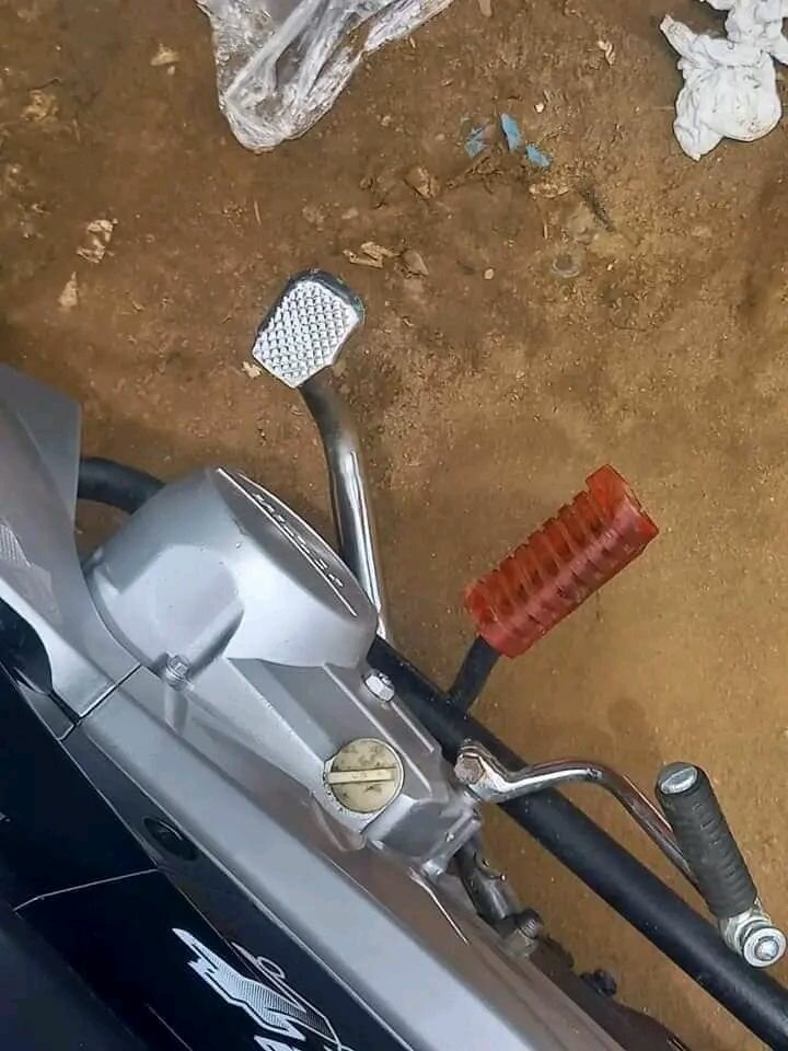 Moto sportive puissante 125cc