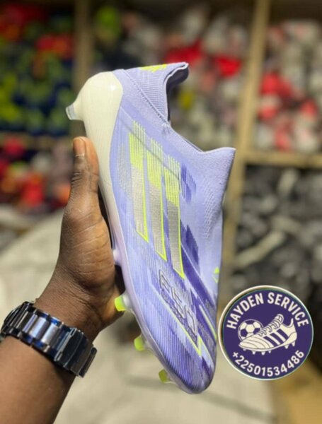 Chaussures de Football Professionnelles