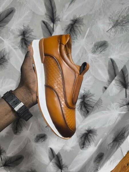 Sneakers en cuir marron