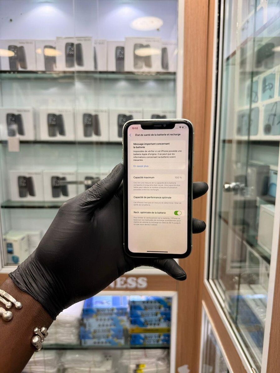 Iphone 11 sans  id