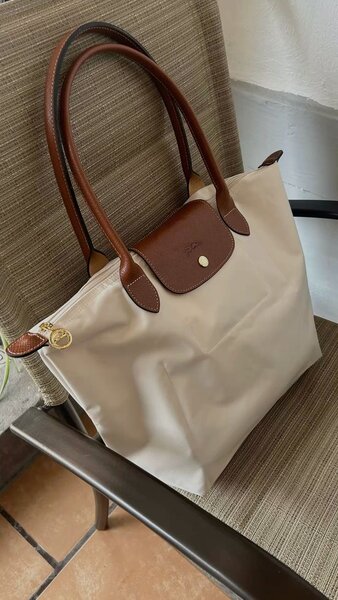 Sac à main en toile élégante