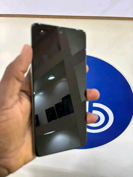 Smartphone OPPO élégant bleu