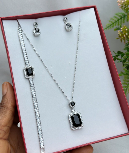 Beautiful jewelry set