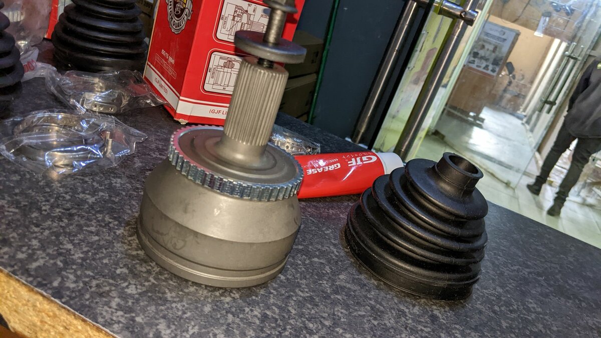 Outer CV Joint for Volvo XC90 T6 2016 to 2020