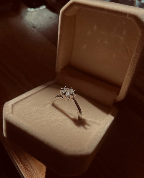 Elegant Solitaire Engagement Ring