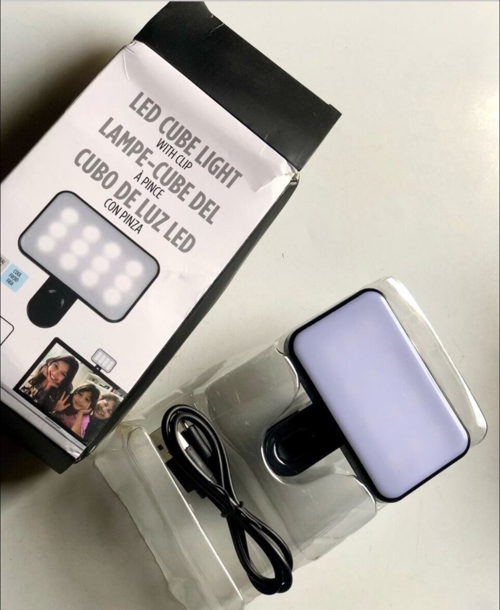 Lampe LED Cube avec Clip