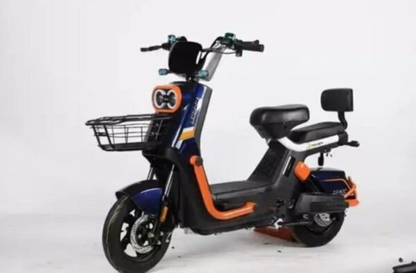 Scooter électrique moderne