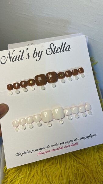 Ongles Précollés Colorés