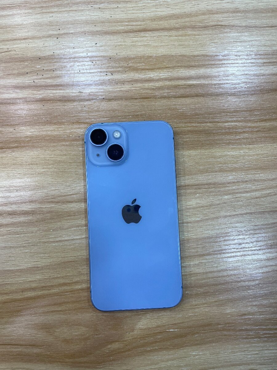 iPhone 15 simple 128Go