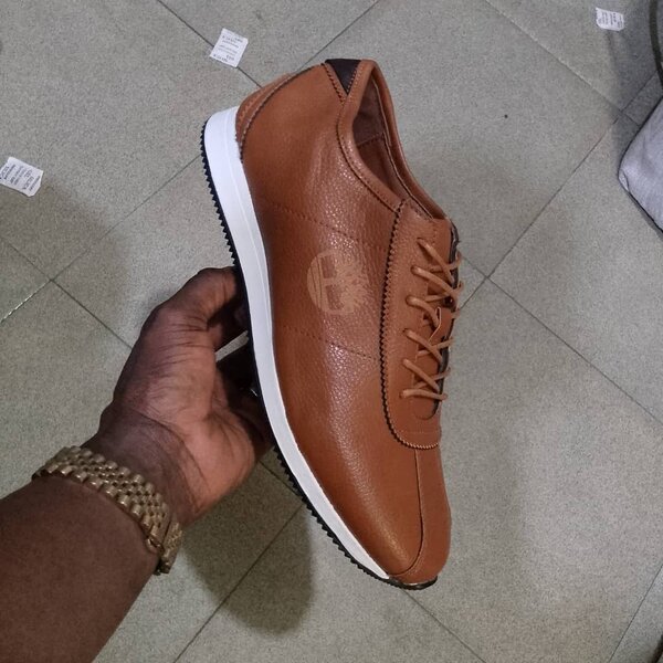 Chaussures en cuir élégantes