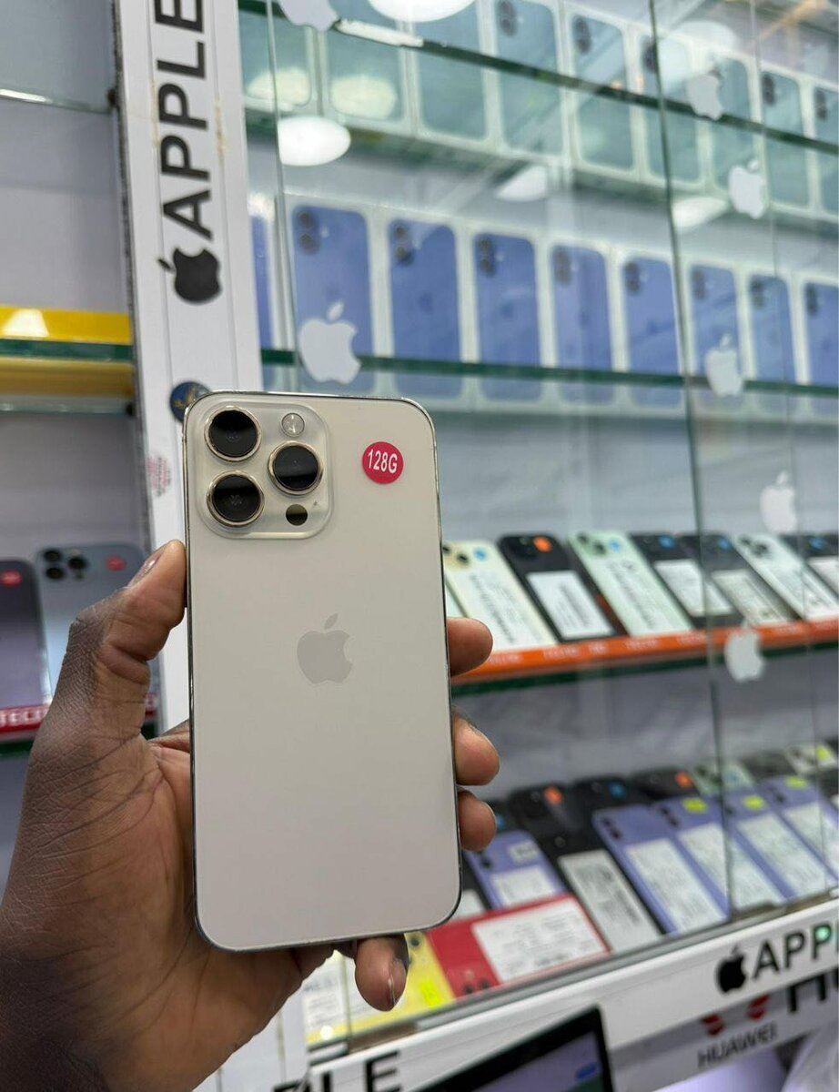 iPhone 14 pro max 128 Go messa