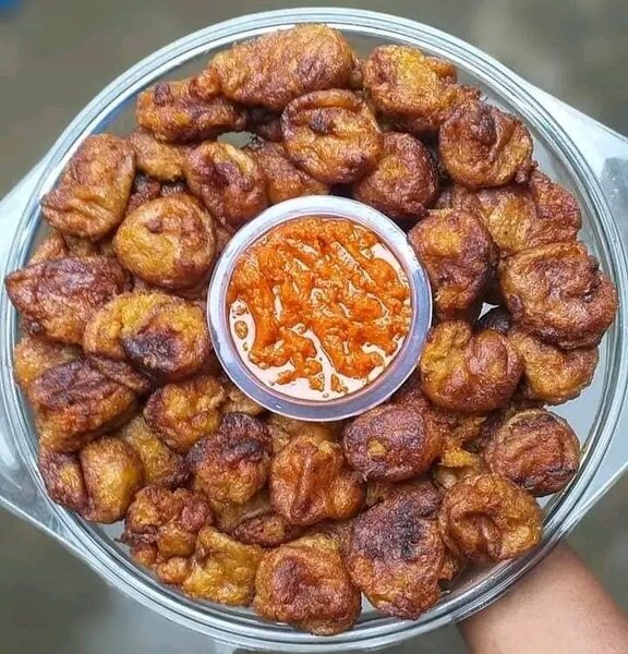 Claclo pattes de poulet ,oeuf