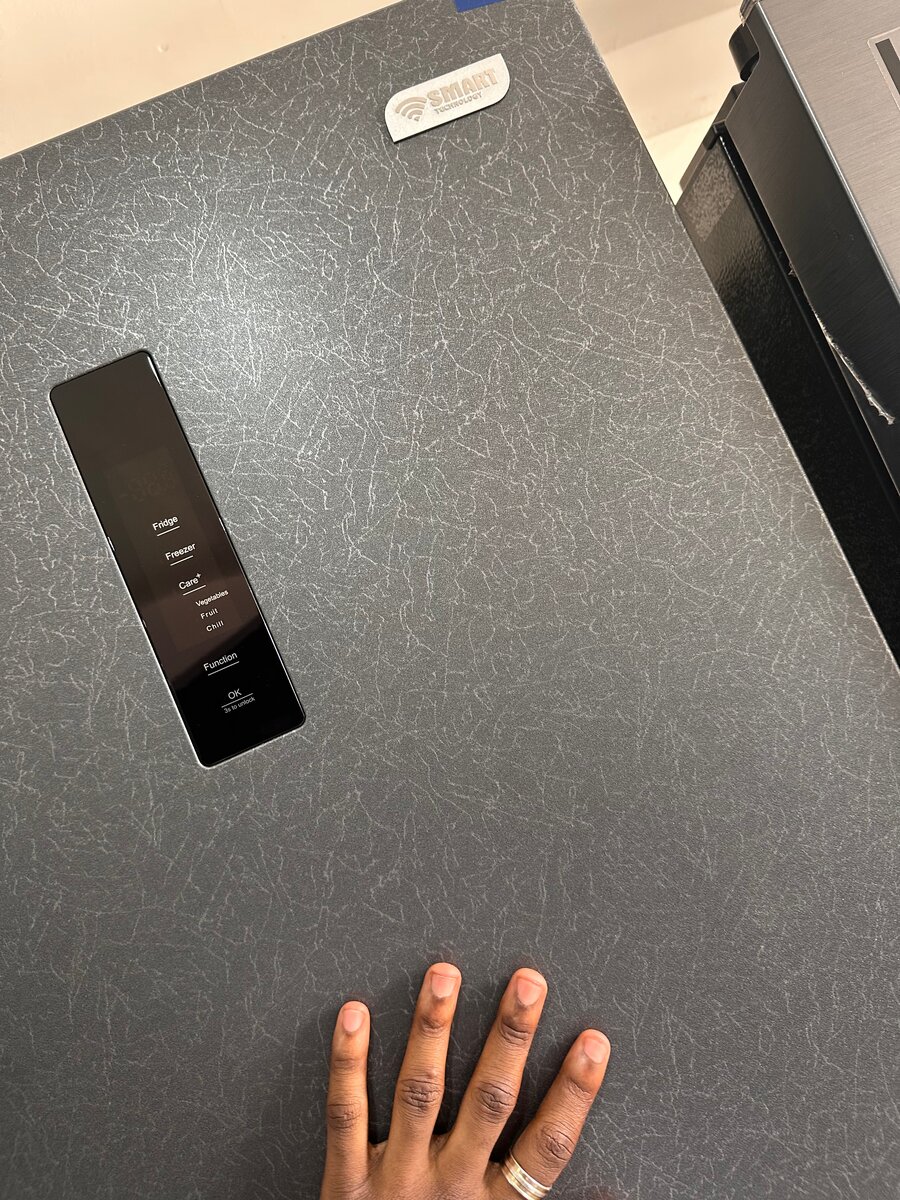 Réfrigérateur combiné moderne Wi-Fi