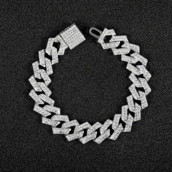 Bracelet en argent étincelant