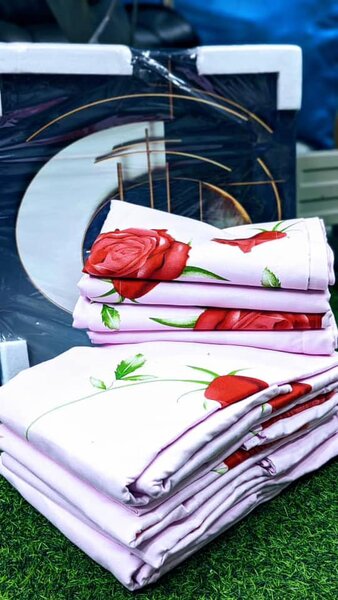  set includes 2 bedsheets and 4 pillowcases.