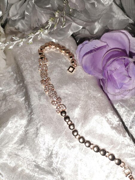 Fashion Trend Unique Design Elegant Delicate Small bracelet