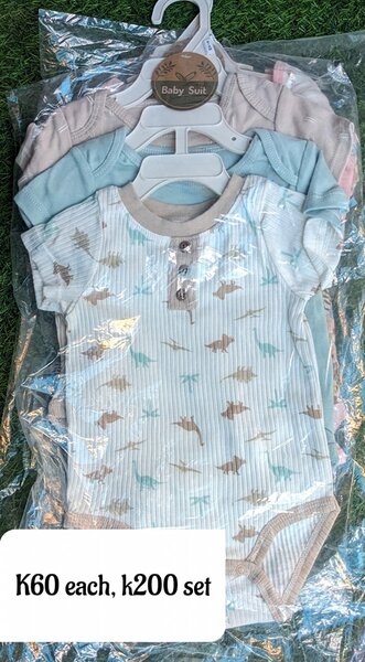 baby bodysuit