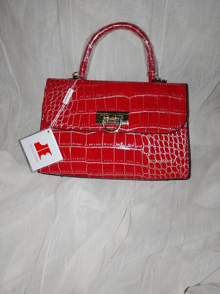 Sac à main crocodile rouge