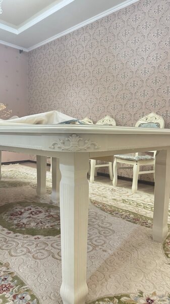 Стол,стулья