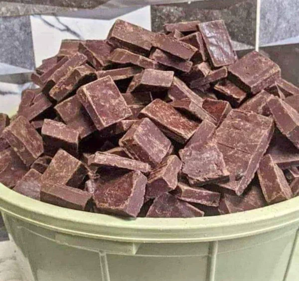 NOIR BRUT EN GRO 100 a 3000f