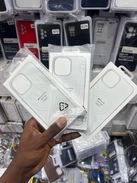 Étuis Iphone Megasafe original