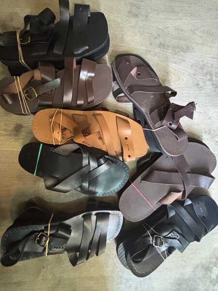 Sandales en cuir unisexe