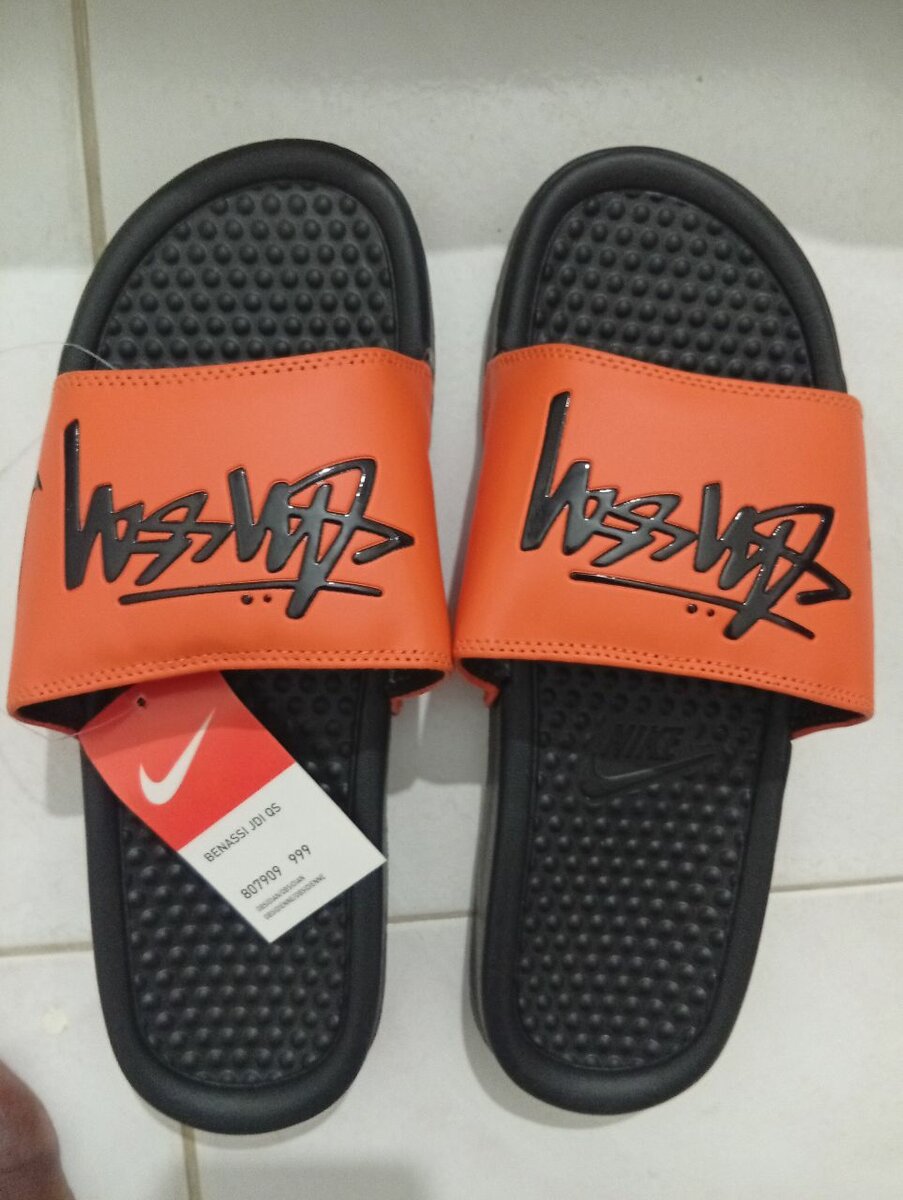 Claquettes orange confort hommes