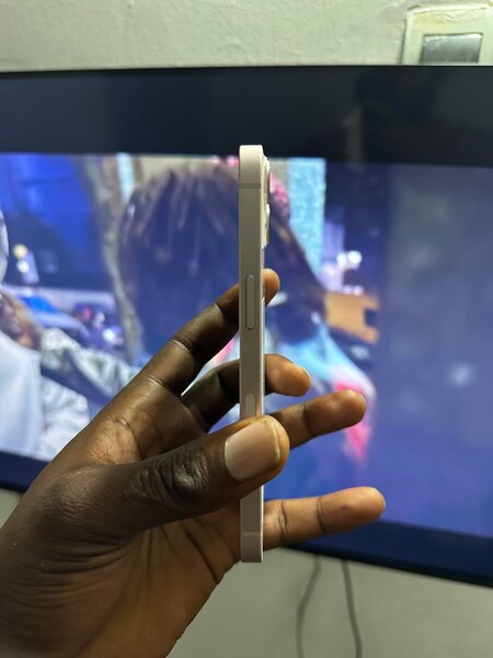 iPhone 13simple casi