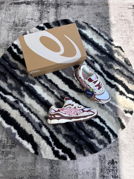 Asics NYC Marron beige