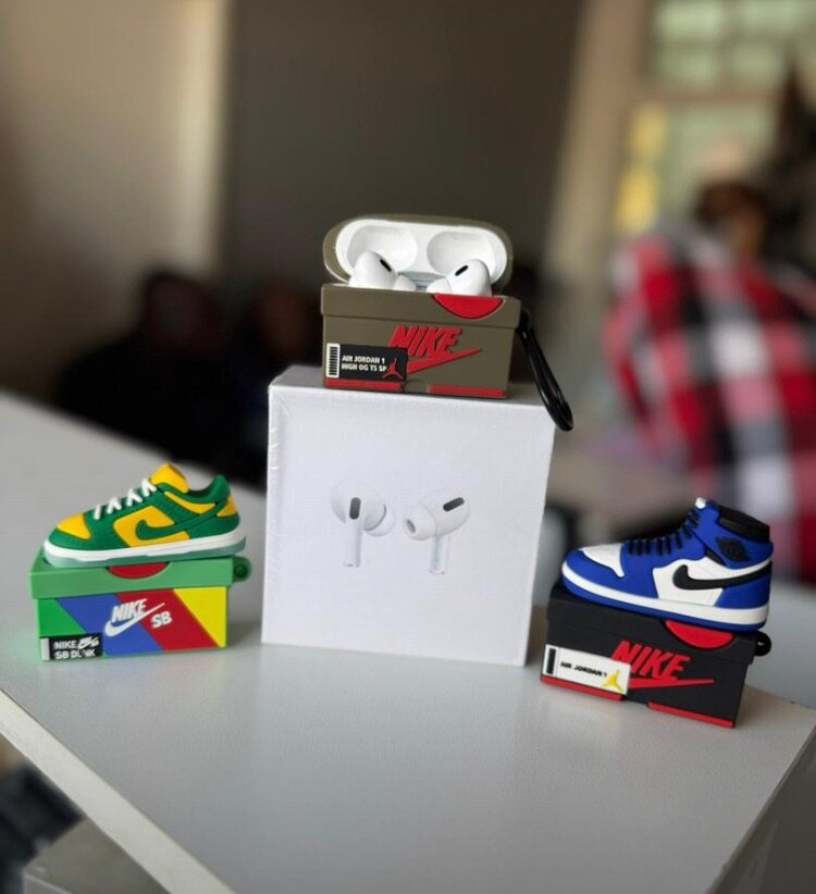 AirPods Pro 2 & 3rd generation