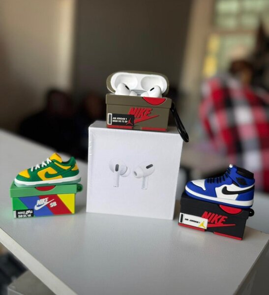 AirPods Pro 2 & 3rd generation