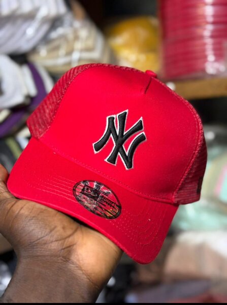 Casquette Trucker Rouge Stylée