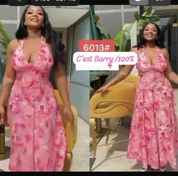 Robe rose fleurie élégante