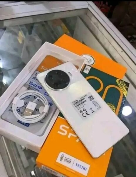 Tecno Spark 20 Pro+