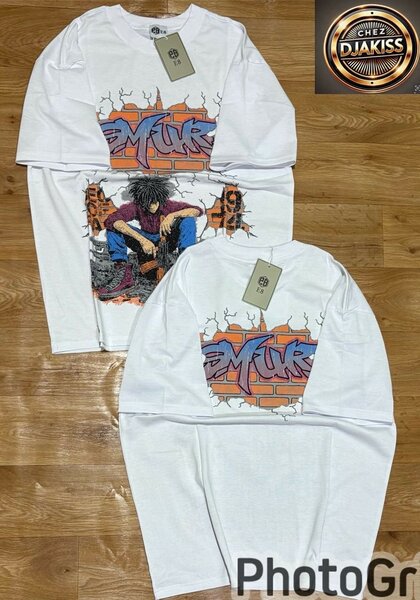 T-shirt à motifs graffiti