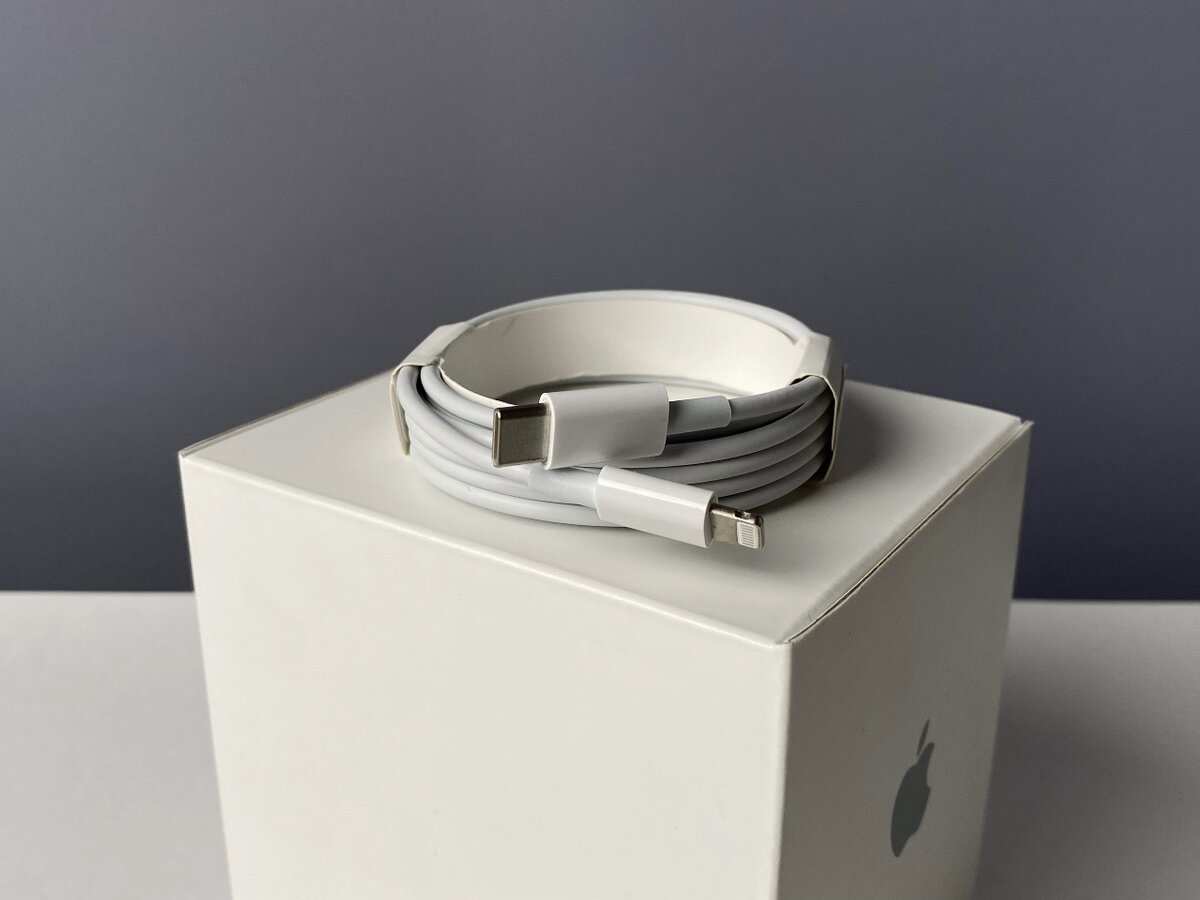 Кабель Apple USB-C на lightning для айфона (1м)