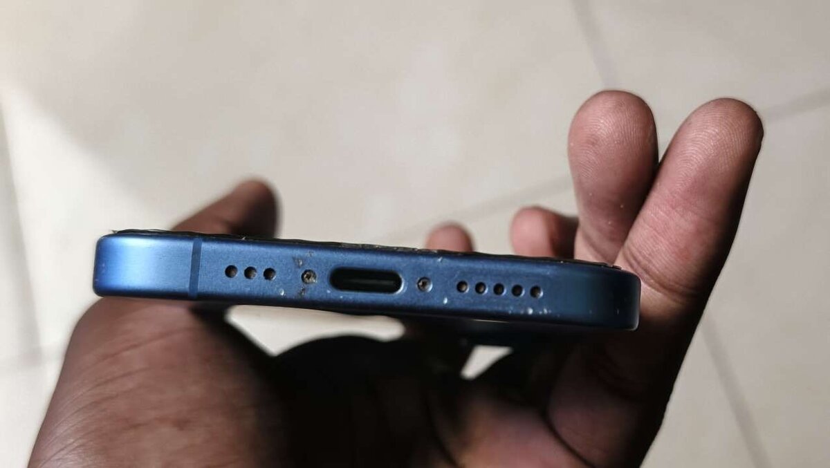 iPhone 16 simple Bleu 128Go