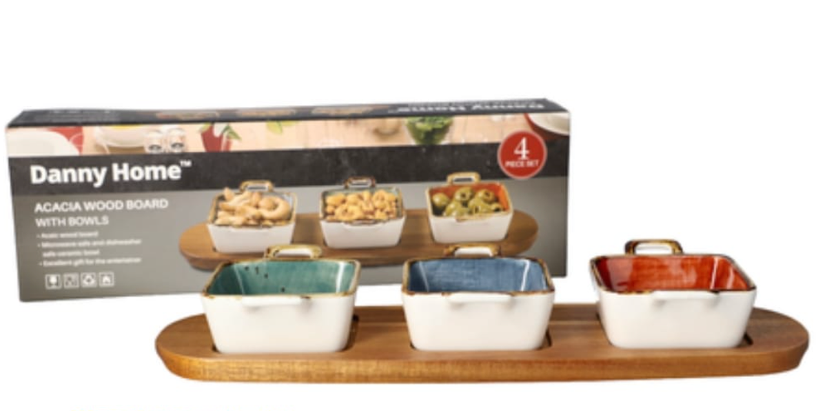 wood board with bowls