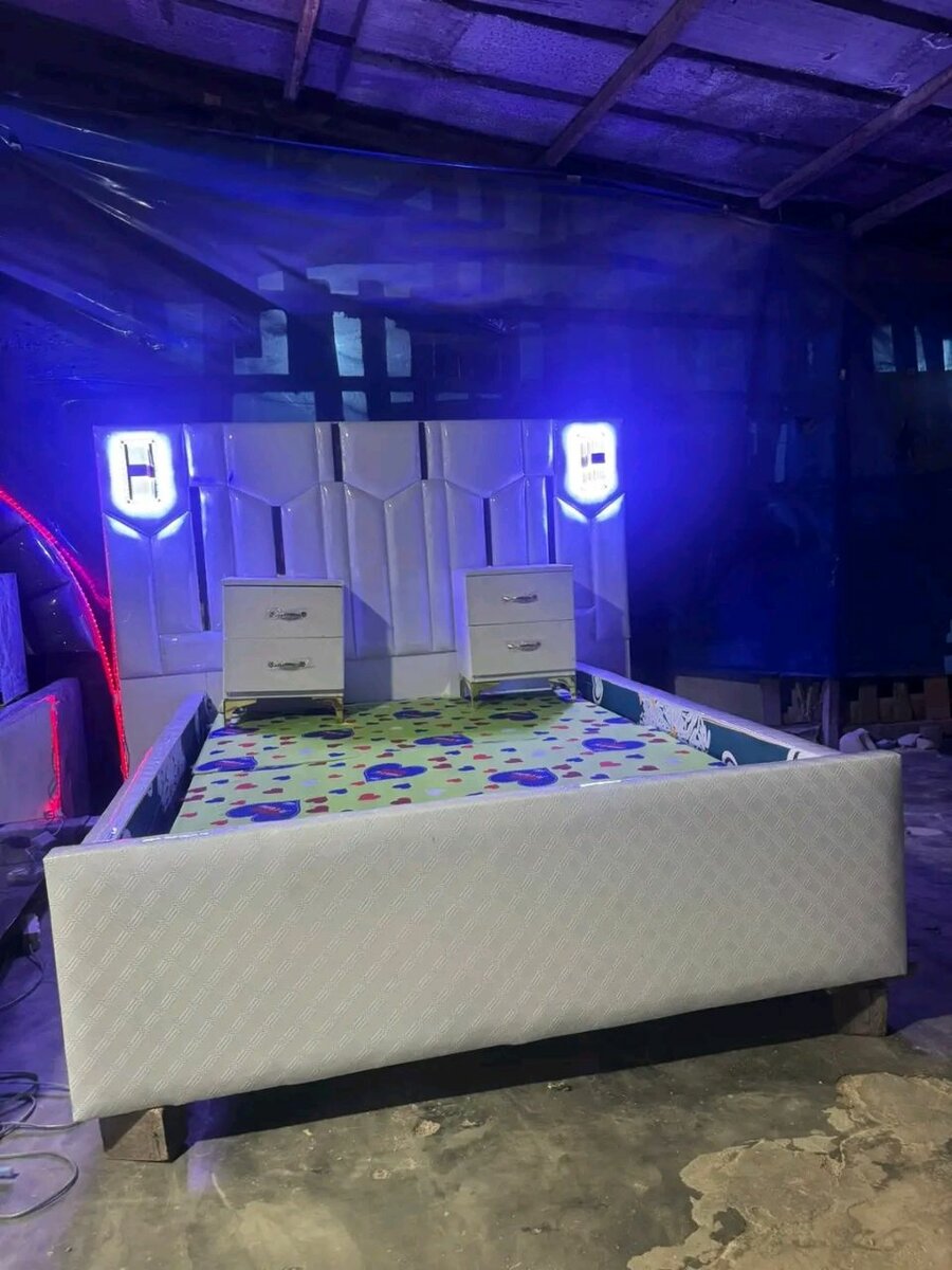 Lit design moderne avec éclairage LED