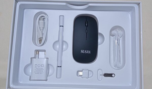 Tablette Neuve avec Accessoires