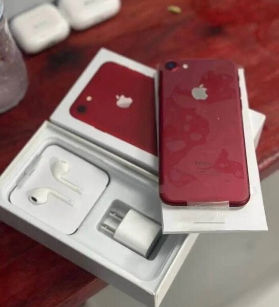 iPhone  7 simple Rouge