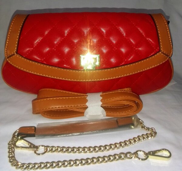 Sac bandoulière rouge élégant