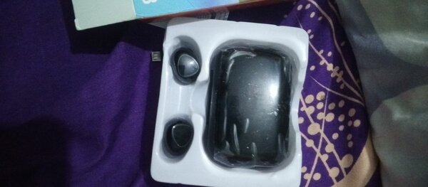 M 10 earbuds