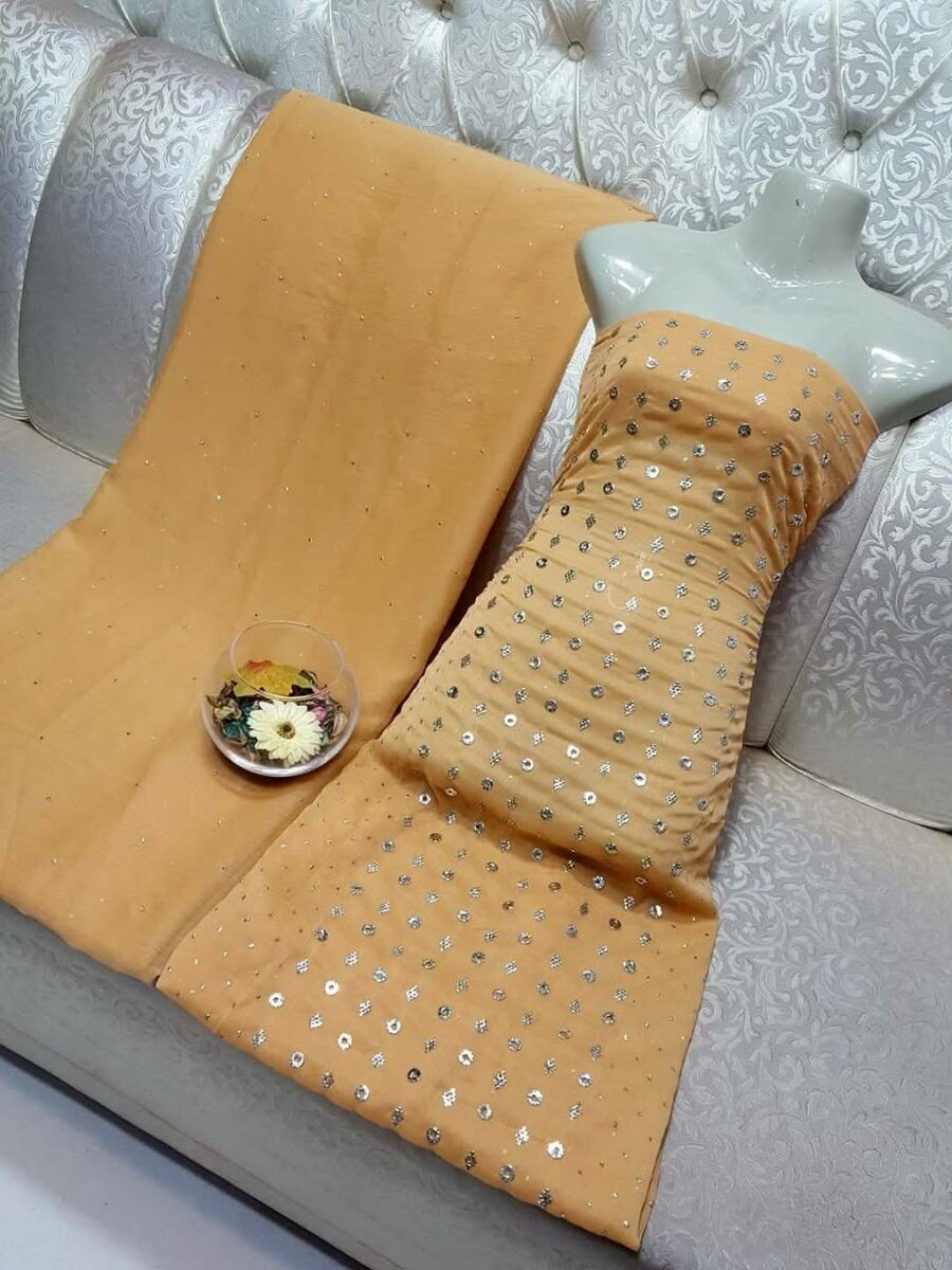 Ladies suit