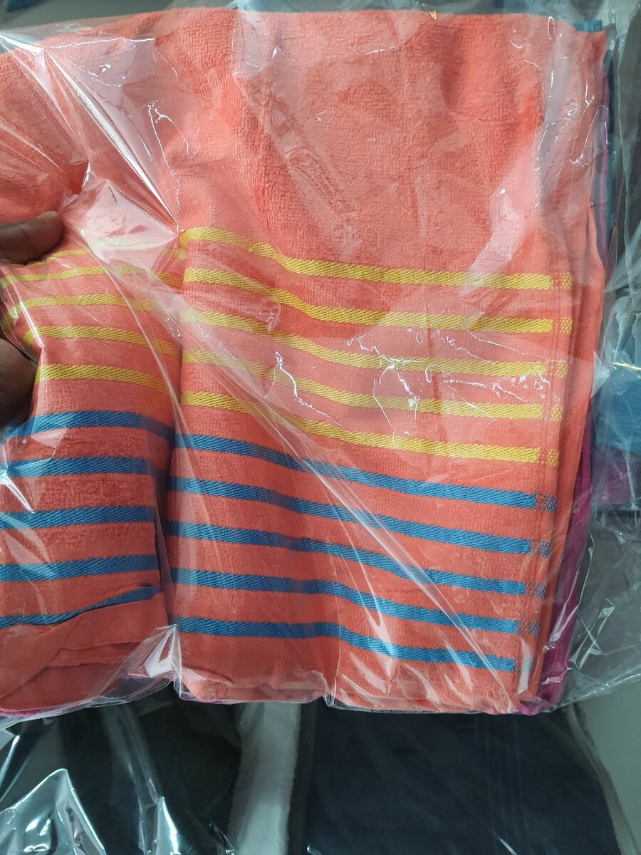 Serviettes en coton colorées